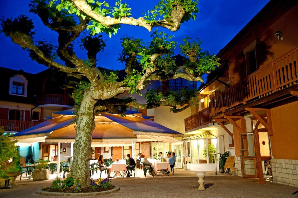 Hotel Les Bergeronnettes Champagneux Екстер'єр фото