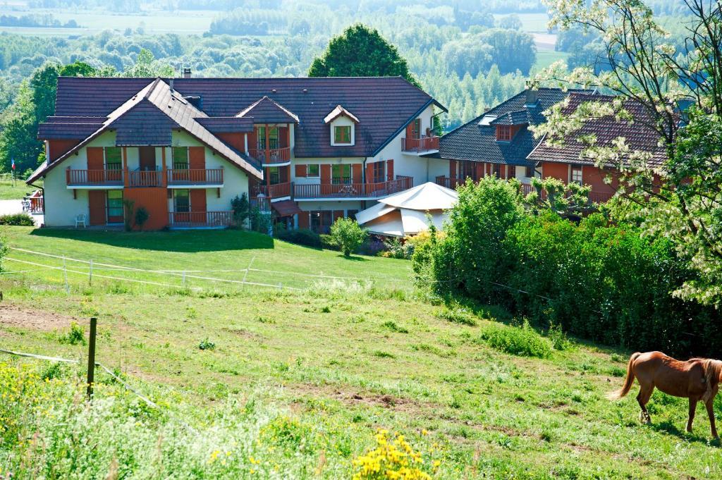 Hotel Les Bergeronnettes Champagneux Екстер'єр фото