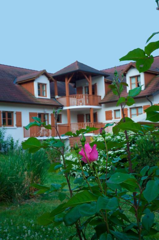 Hotel Les Bergeronnettes Champagneux Екстер'єр фото